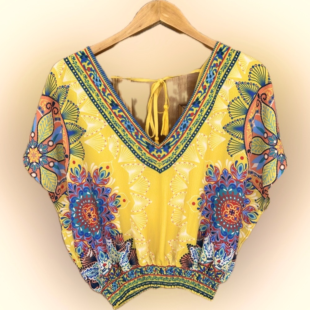 Lida Kate Yellow, Blue & Orange Print Top. V-neck, front & back, Sz Lg